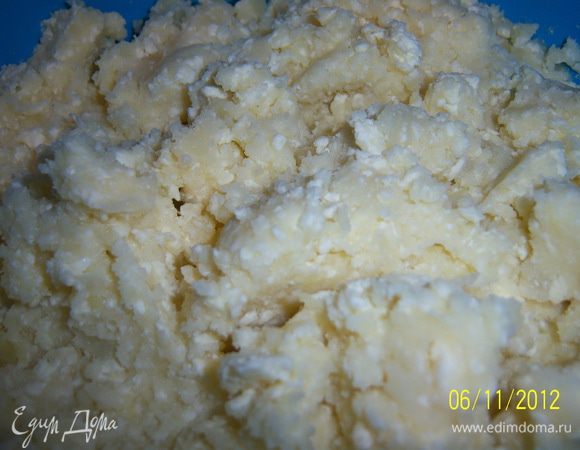 ...сыр перемешать с готовым пюре