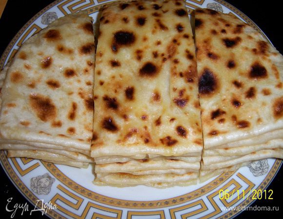 ...все готовые чуду перевернуть , также можно переложить в другую тарелку, но чтоб верхние оставались снизу, а нижние сверху. Разрезать как вам удобно. ПРИЯТНОГО АППЕТИТА!!!