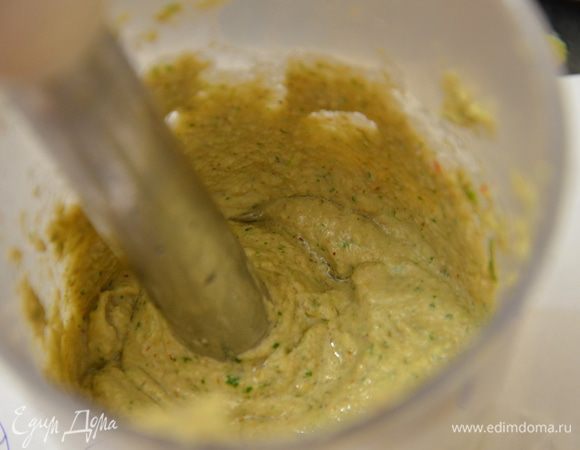 Пюрировать блендером до однородной консистенции. 