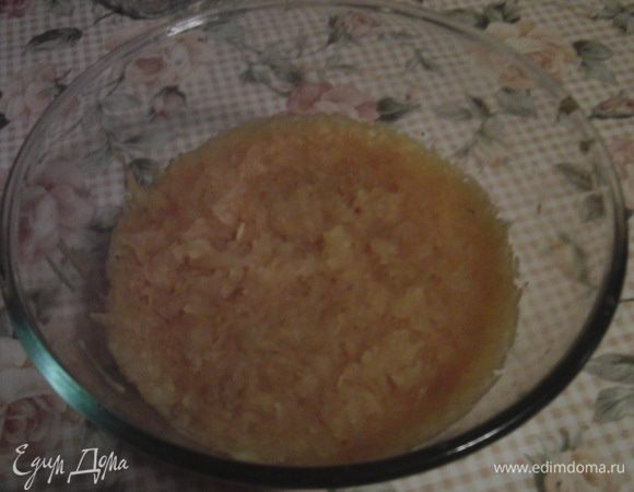 Яблочное пюре достать из печи, еще раз перемешать, остудить и наслаждаться!