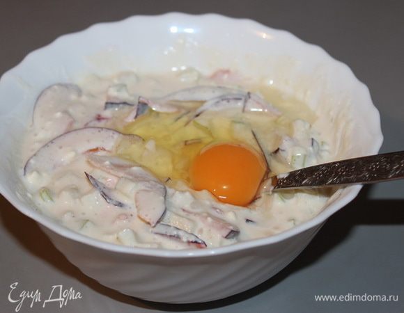 добавить яйцо и все перемешать.