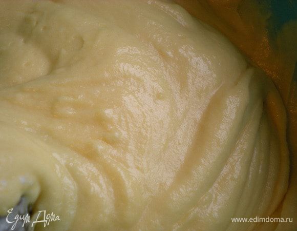 Белки добавить к массе.