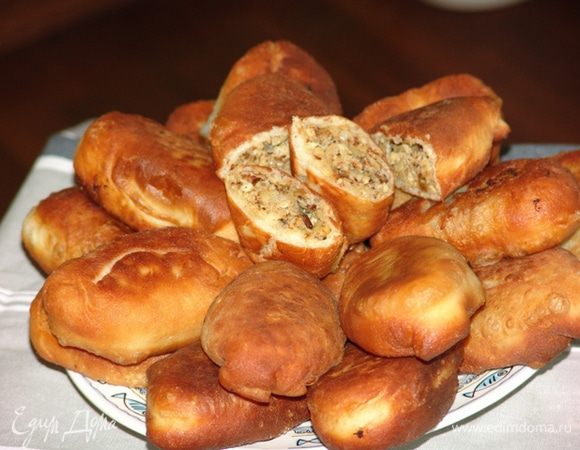 Вынимаем на бумажные полотенца, чтобы впиталось лишнее масло.  Приятного аппетита. 