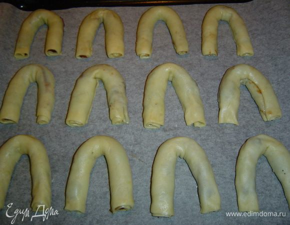 Выпекаем 15-20 минут при температуре 200 гр. до золотистого цвета.