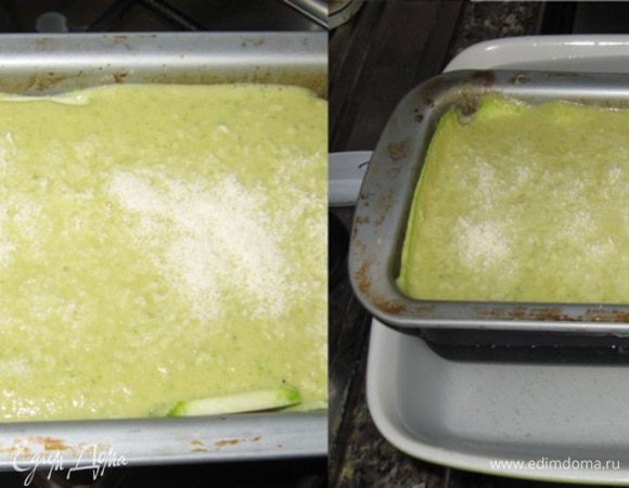 В форму выкладываем полученную смесь. Ставим на водяную баню в предварительно разогретую до 180°С духовку примерно на 1 час.