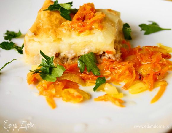 Готовой запеканке даем немного остыть и сервируем ее по своему усмотрению. Приятного аппетита!!!