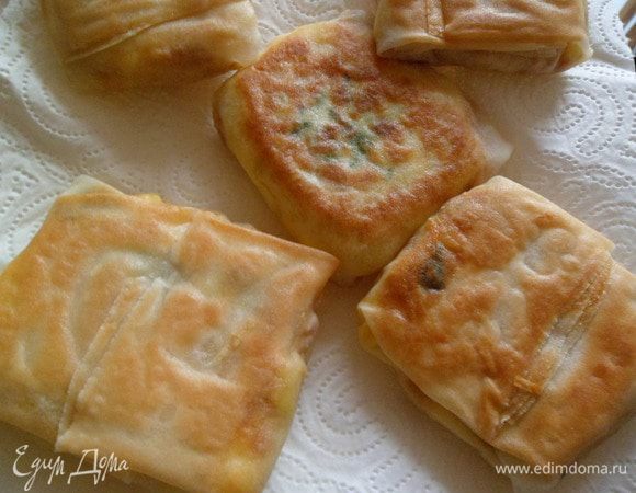 поджареные брики откидываем на салфетку