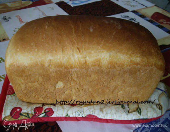 Приготовить опару, дать ей 4 часа брожения при 29 градусах (я ставлю в микроволновку, нагретую с чашкой воды-влажно и тепло)
Затем замесить тесто дать брожение 1 ч. 15 мин, обмять, ещё 15-25 мин. брожения. 
Сформовать хлеб. 
Расстойка 60мин при 35С.

