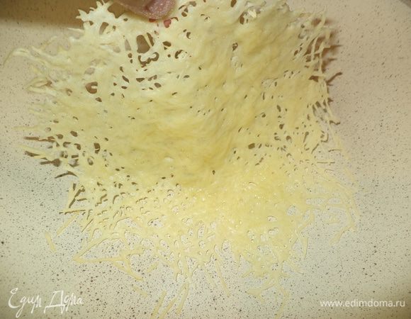 и аккуратно от краев снять как блинчик.