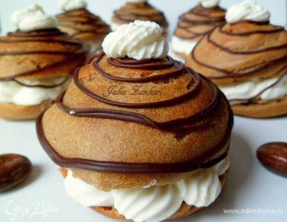 и украшаем темным шоколадом.