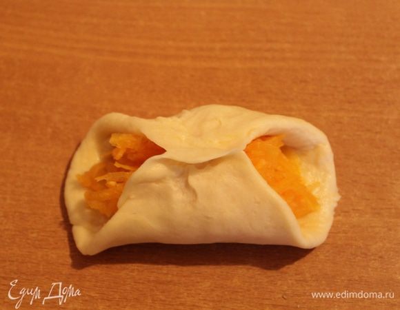 Защипните сначала середину.