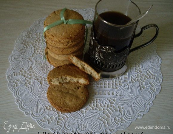 Выпекать 8-13 минут в разогретой до 180-200 C духовке до золотистого цвета. Остудить на решетке. Аромат у печенья сногсшибательный.