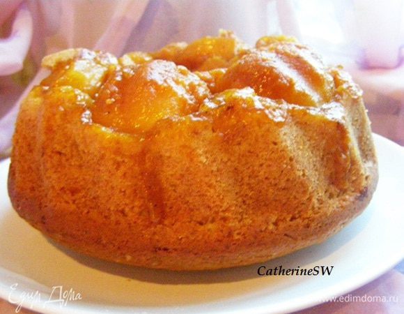 Дадим постоять в форме минут 20. Затем перевернем на тарелку