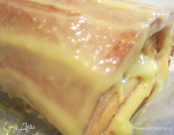 Завернуть снова в рулет и в холодильник для застывания.