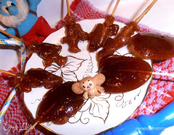 Мы в детстве просто заливали ложки без масла и палочек и ходили лизали ложку и было вкусно!