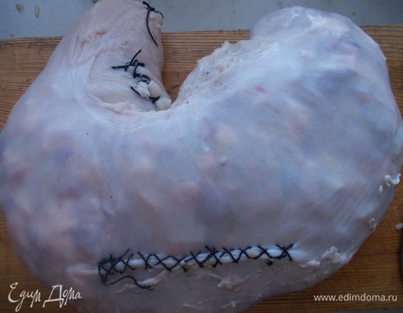 Зашить его толстой ниткой.