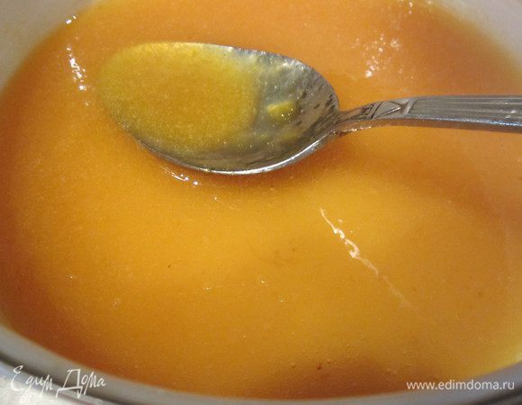 Подогреваем, можно добавить 0,5 -1 ст. ложки воды, чтоб он не был сильно густой.