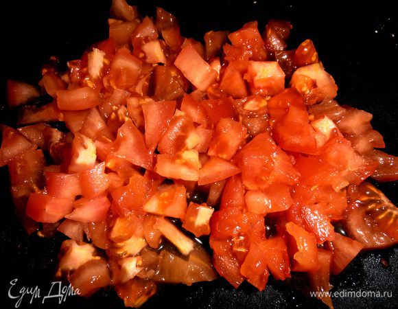 Нарезаем на кусочки не очень мелко.