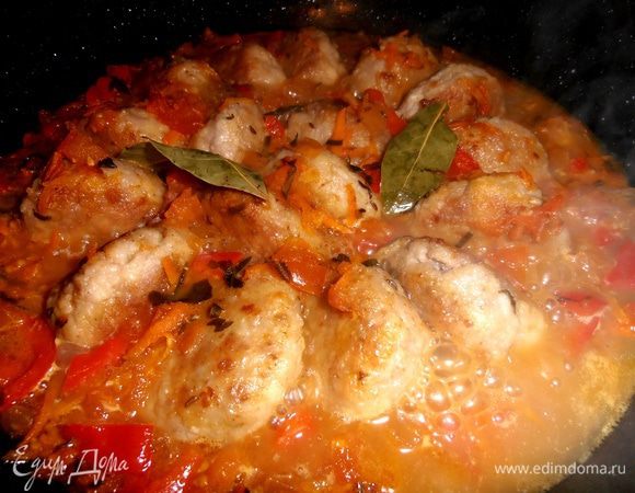 Теперь о моих личных добавках.<br />
Тмин — ооочень полезная приправа! Кидаю её практически во все супы и горячее. Щепотки достаточно.<br />
В данный момент даже принимаю масло чёрного латвийского тмина для бодрого вступления в зиму и для поднятия сил)))