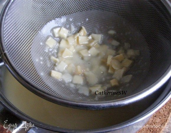 Процедим соус,