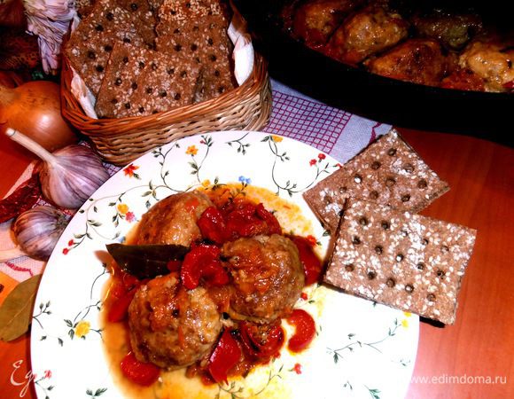 Даже можно подать вместо хлеба к горячему блюду (http://www.edimdoma.ru/retsepty/48911-nazad-v-sssr-myasnye-shariki-s-risom-ezhiki)