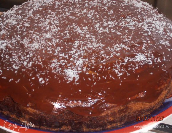 Остудить,сверху полить глазурью или сах.пудрой.