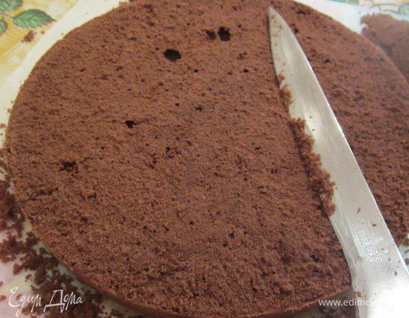 Ножиком подровняйте все неровности.