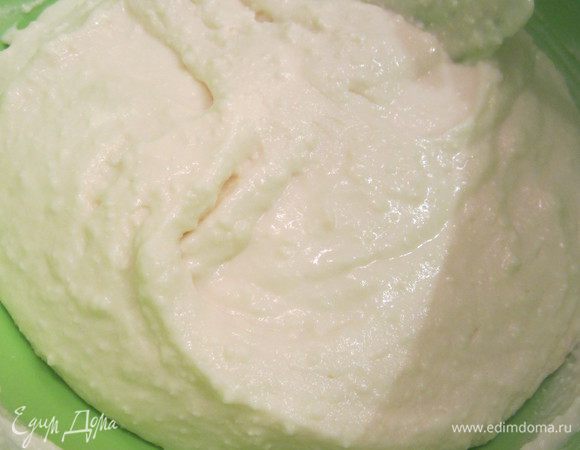 Начинка должна получится не жидкая, а кремообразная.