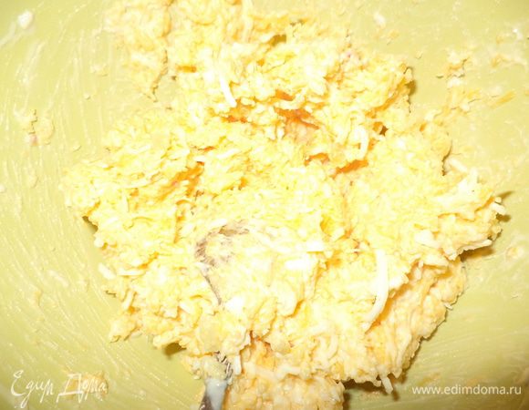 смешать все составляющие, добавить майонез,