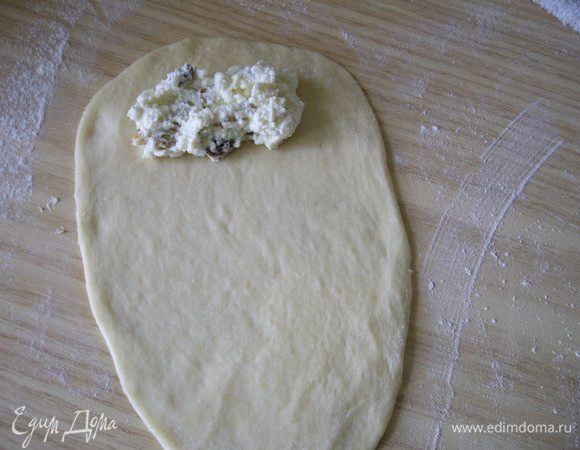 творог с изюмом.