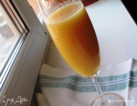 Для получения фруктового пюре берем яблоко среднего размера и запекаем его в СВЧ при max мощности 1 мин. (до готовности - СВЧ тоже у всех разные). 