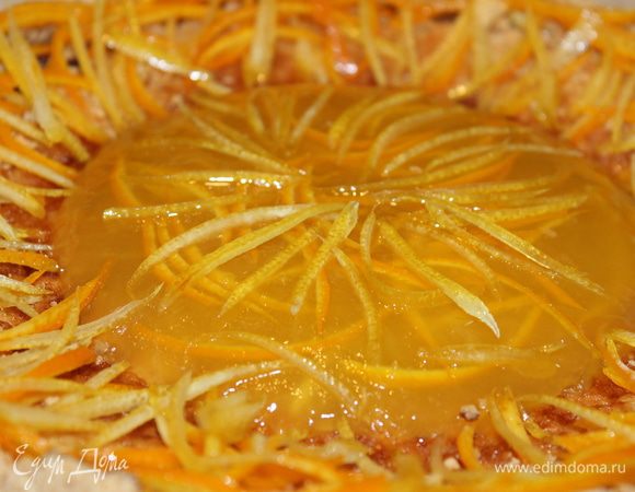 Получился пирог, похожий на солнышко. Невероятно вкусный и жизнерадостный))) Приятного чаепития!!!