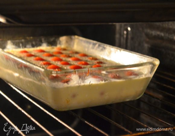 клафути выпекается 35 минут при 180 градусах. Вкусен как в холодном так и в горячем виде! 