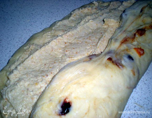 Заворачиваем длинный край на 1/3 