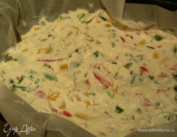 Смешиваем все ингредиенты, перекладываем смесь в форму для запекания и запекаем в духовке 180-200 гр до мягкости перца (минут 20-30).
