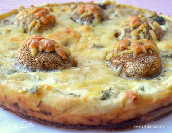 посыпать оставшейся половиной сыра и выпекать еще 30 минут при той же температуре! 