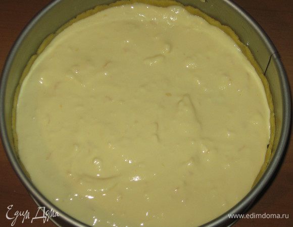 затем творожную начинку.