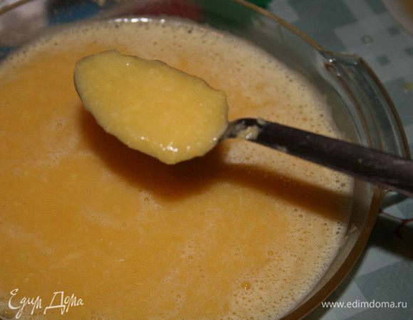 В итоге должен получиться сок с небольшим кол-вом мякоти , если мякоти слишком много , то можно протереть через сито.