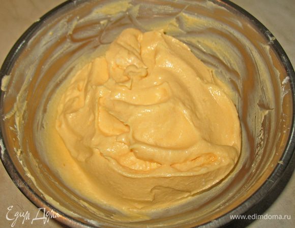 Добавить тыквенное пюре. Если вы тыкву не любите этот шаг можно пропустить. Также можно добавлять изюм, курагу, чернослив.