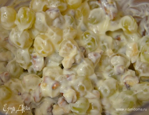 Добавить сыр "Филадельфия", перемешать.