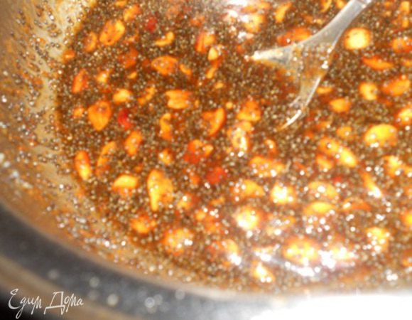 Снять с огня добавить лимонный сок и перемешать, поставить остывать.