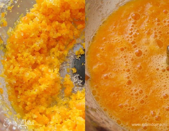 Мандарины хорошо помыть. Два из них очистить. Шкурку измельчить в блендере с 1 ст.л. сахара (из нормы сахара для пирога). Дольки очистить от косточек,измельчить в блендере и процедить через сито. Оставшиеся пять мандаринов нарезать на кольца шириной 3 мм.
