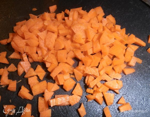 Затем мелко покрошить.