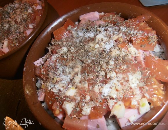 Сверху сухой базилик по крупной щепотке (кто любит!). Соль по вкусу...