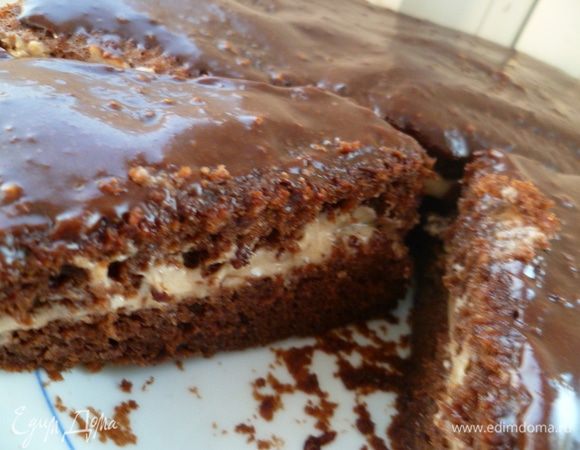 Готовим крем.
Сметану я брала 15%, сахар, ваниль, для аромата и муку, пока крем не загустеет

Сверху я покрыла торт шоколадной пастой, рецепт я уже выкладывала
http://www.edimdoma.ru/retsepty/49066-domashnyaya-shokoladnaya-pasta
 
Убираем это все чудо в холодильник чтобы тортик пропитался.