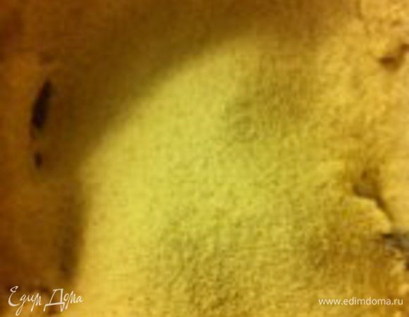 Добавить соль и муку, аккуратно перемешать