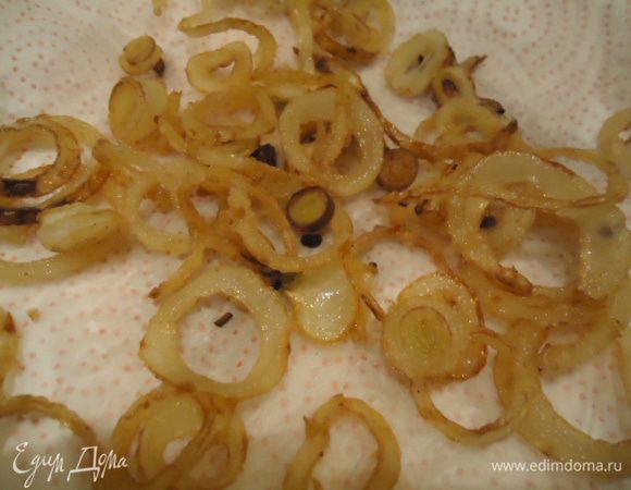 Оставить на бумажном полотенце.