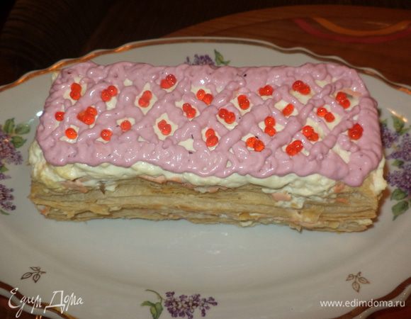 Украсить тортик-у меня сеточка и икринки