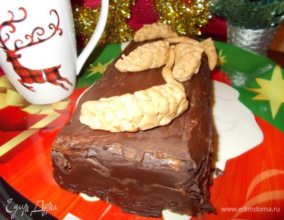 Торт готов!:) Его можно хранить в холодильнике ещё 6 дней.Чем дольше он настаивается,тем вкуснее становится.