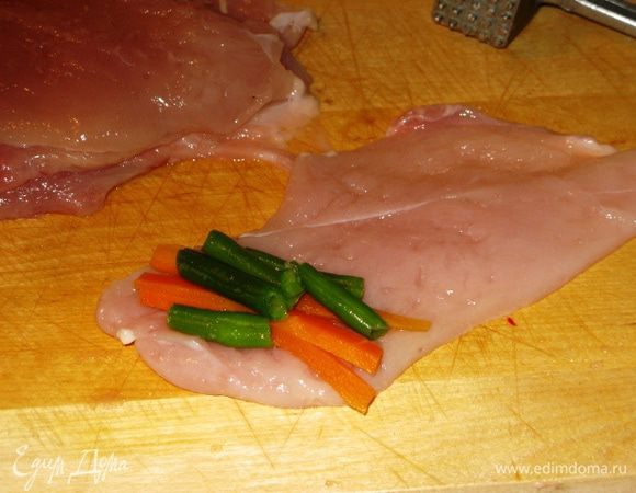 Скручиваем рулетики...